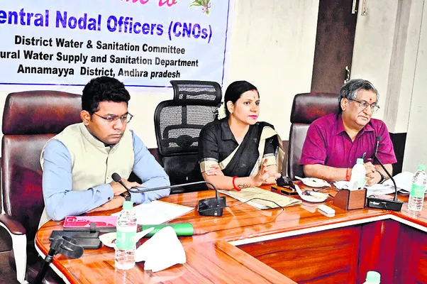 ప్రాజెక్టు పనులను పూర్తి చేయాలి 