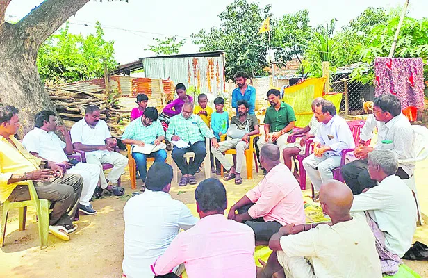 నిందితులపై చర్యలు తీసుకోవాలి