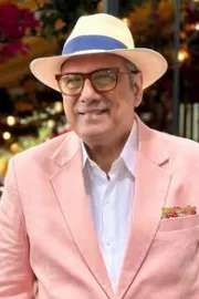 Boman Irani attends Shares as birthday surprise gift from family1