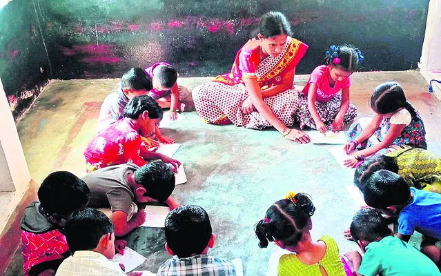 పట్టాలెక్కని ‘ప్రీ స్కూల్’
