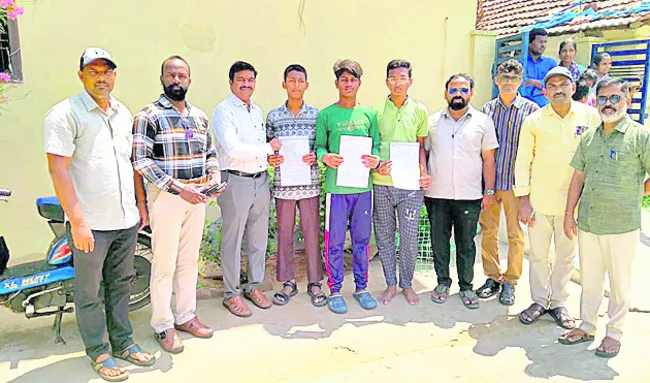 సర్కార్ కాలేజీలో ఇంటర్.. బీటెక్ ఫ్రీ