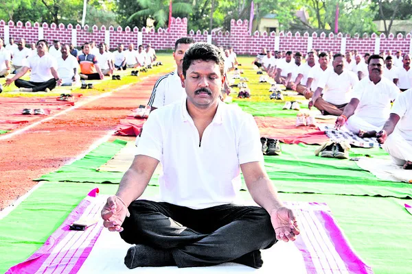 భవిష్యత్తు తరాలకు దిక్సూచిలా ’యోగా’