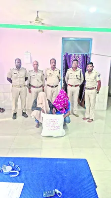 21 కిలోల గంజాయి స్వాధీనం 