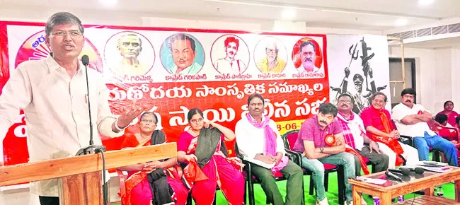సంఘాల నిర్మాణంతో పాటు ఉద్యమాన్ని విస్తరించాలి 