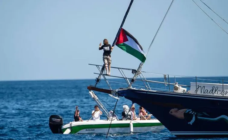 Israeli Commandos Intercept Greta Thunberg Ship