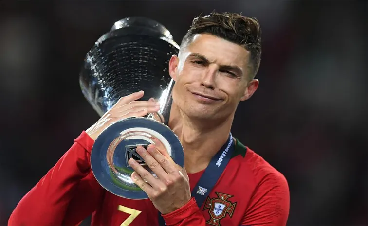 UEFA టైటిల్‌ గెలిచిన పోర్చుగల్‌.. కోహ్లి తరహాలో భావోద్వేగానికి లోనైన క్రిస్టియానో రొనాల్డో