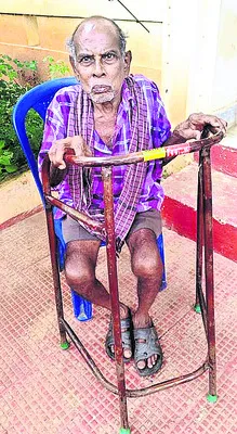 స్థలం ఆక్రమణపై ఫిర్యాదు  
