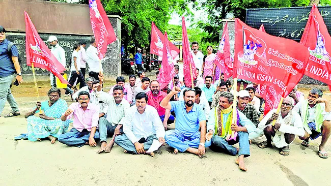 వడ్డీ చెల్లిస్తే రెన్యువల్ చేయాలి
