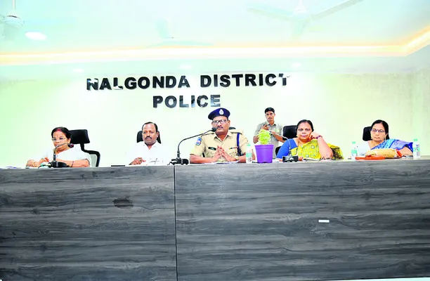 బాల కార్మిక వ్యవస్థను నిర్మూలించాలి