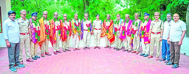 11 మం