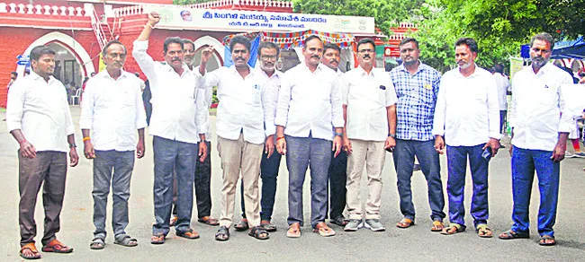 ఉపాధి హామీలో అవినీతిపై న్యాయ విచారణ జరిపించాలి 
