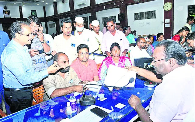 ప్రైవేట్‌ స్కూళ్లపై చర్యలు