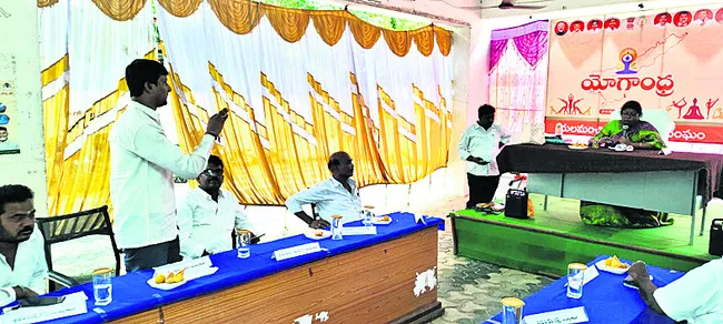చర్చలు లేవు.. సమాధానాలు లేవు