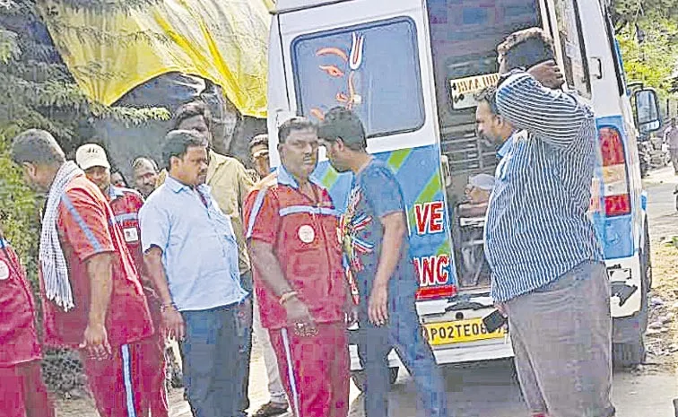 Two dead in Chandragiri: Andhra pradesh