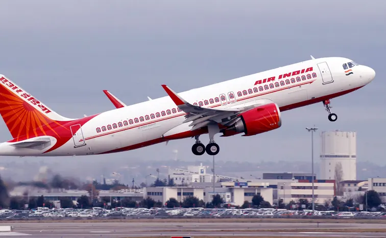 Air India Plane:  ఒక్కసారిగా 900 అడుగుల కిందకు.. విచారణకు ఆదేశం!