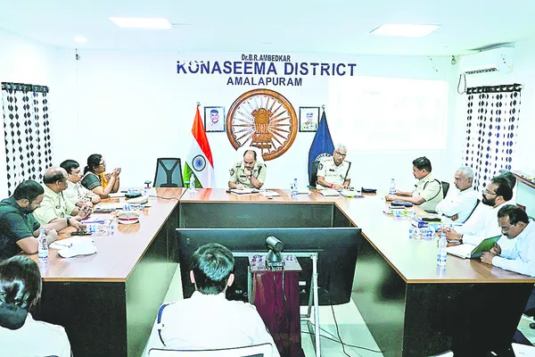 సమన్వయంతో ముందుకు సాగాలి