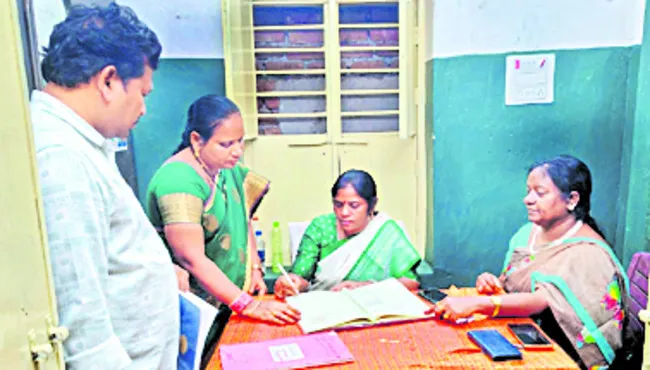 బాలలకు మౌలిక సదుపాయాలు కల్పించాలి 