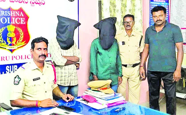 గంజాయి ముఠా గుట్టురట్టు