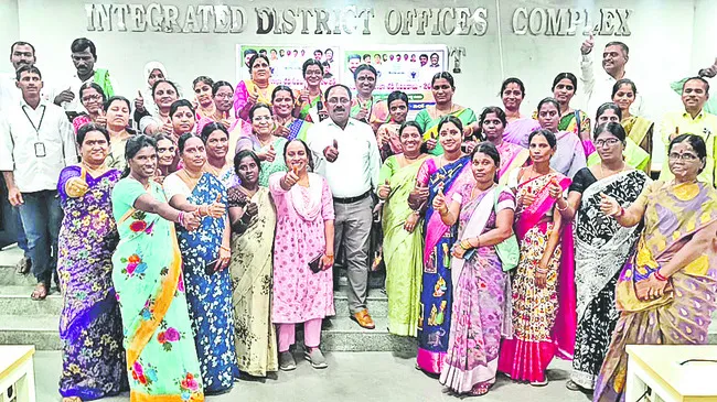 మహిళలను కోటీశ్వరుల్ని చేస్తాం