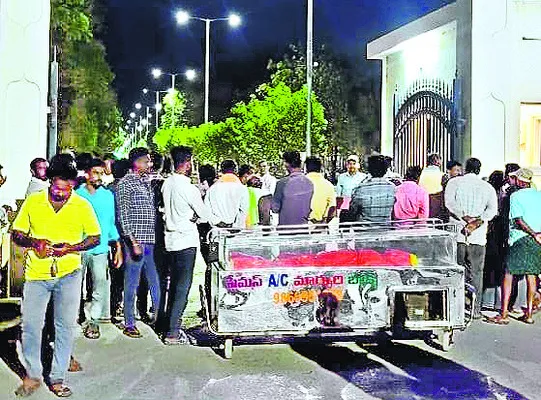 మల్లయ్య కుటుంబాన్ని ఆదుకోవాలి