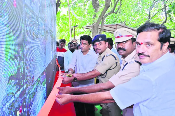 ఆధారాల సేకరణలో సీసీ కెమెరాలు కీలకం