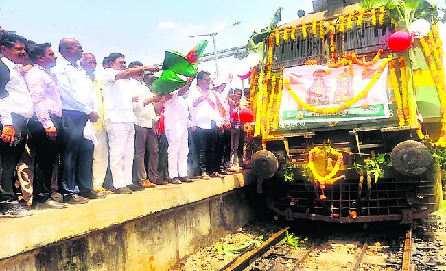 వైఎస్