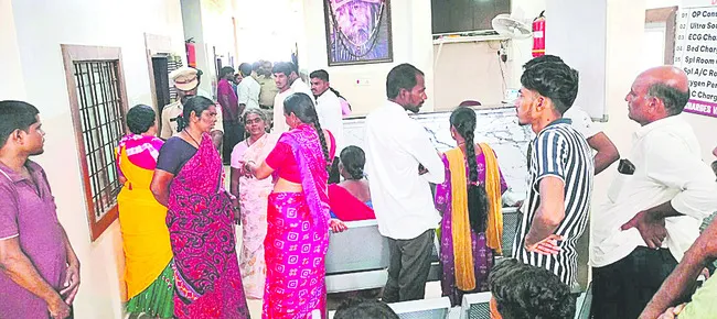 కాసుల కోసం కవలల విచ్ఛిన్నం!