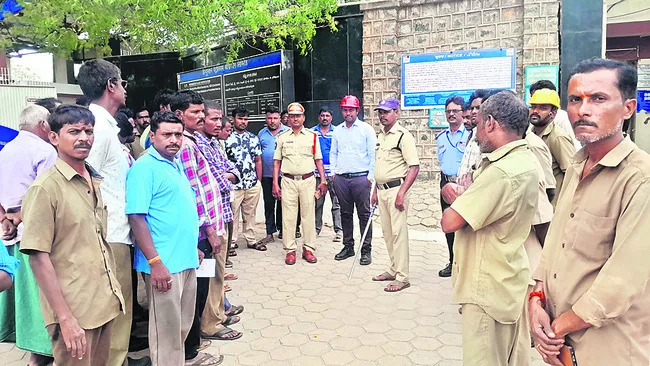 పెట్రోలియం ట్యాంకర్‌ డ్రైవర్లకు అవగాహన