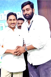 YSRCP Shashidhar Reddy Injury on Over Police Attack 7