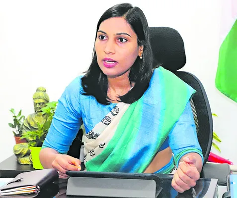 కార్మికుల మృతదేహాల గుర్తింపు పూర్తికాలేదు