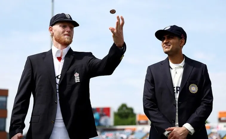 IND vs ENG: టాస్‌ గెలిచిన ఇంగ్లండ్‌.. అతడి స్థానంలో బుమ్రా