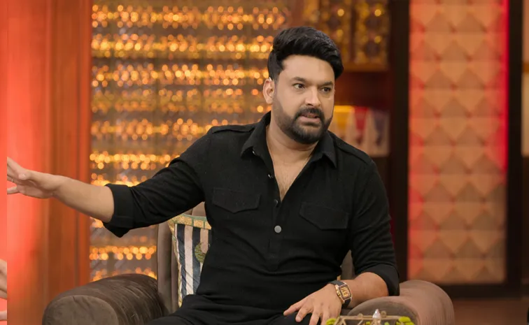Unknowm person fires at comedian Kapil Sharma Care in Canada 