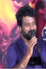 Sandalwood Directior Prem Comments About Prabhas Movie Yogi Remake10