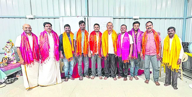 రైతులకు గుర్తింపు కార్డు తప్పనిసరి