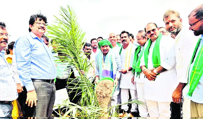 మూడేళ్లు కష్టపడితే 30 ఏళ్లు ఆదాయం