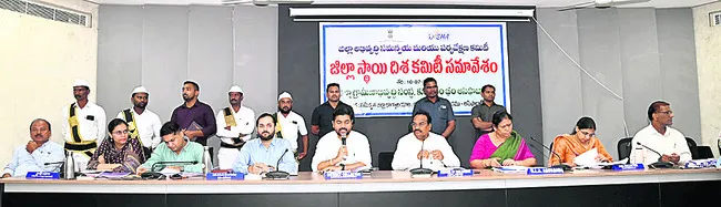 సమగ్ర నివేదికలు లేకుండా ఎలా వస్తారు?