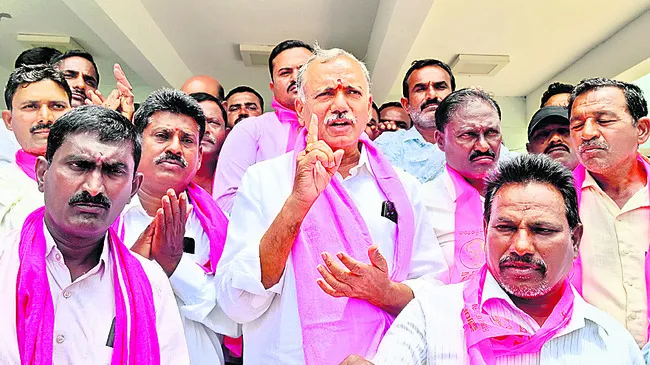 వైద్యులను నియమించకుంటే దీక్ష