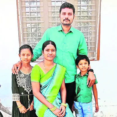 ఇద్దరు పిల్లలతో సంతోషంగా ఉన్నాం..