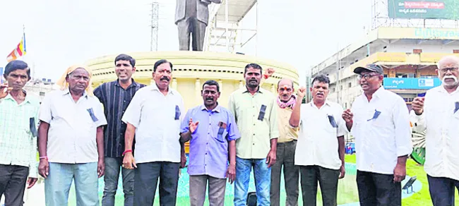 సబ్సిడీ రుణాలు మంజూరు చేయాలి