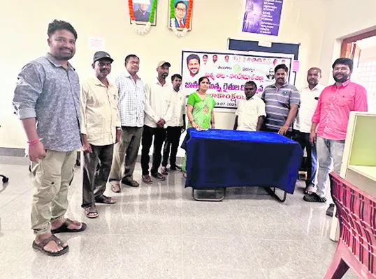పథకాలను సద్వినియోగం చేసుకోవాలి