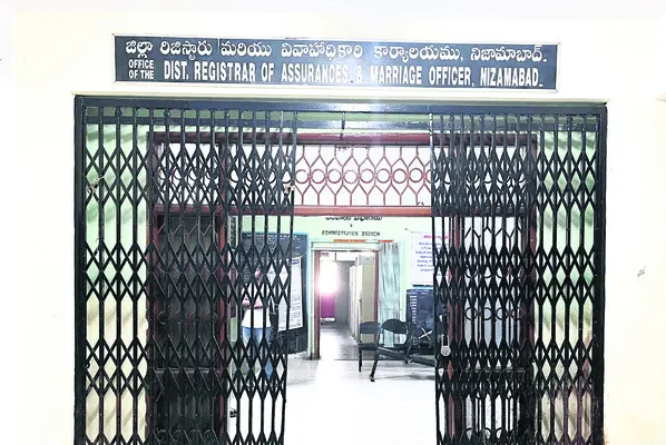 ఇన్‌చార్జులతో ఇంకెన్నాళ్లు? 