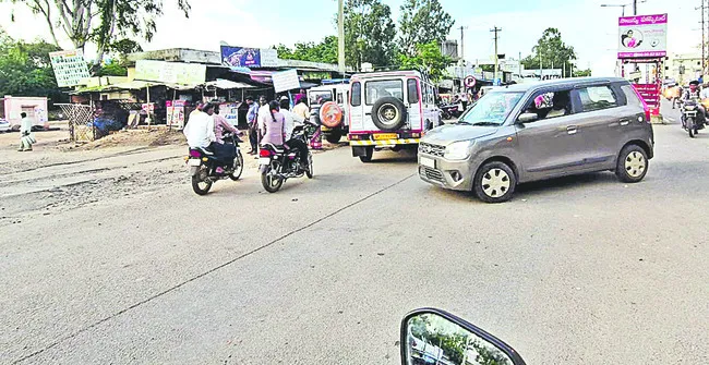 ఆర్టీసీకి ‘ప్రైవేటు’ గండి 