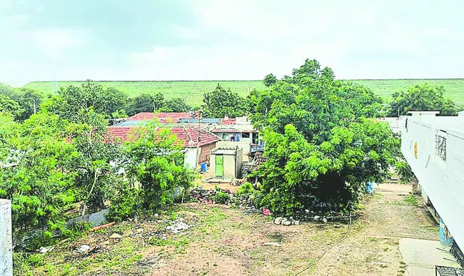 ఇళ్లు