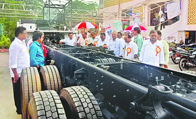 మెకానిక్‌ల అభివృద్ధికి కృషి చేస్తా 