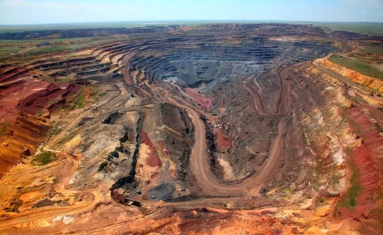 China New Mining Rare Earth Element Production, Reduces Pollution