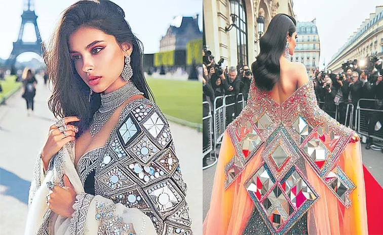 Reflecting Style: Asymmetrical Mirrors Other Fashion Trends