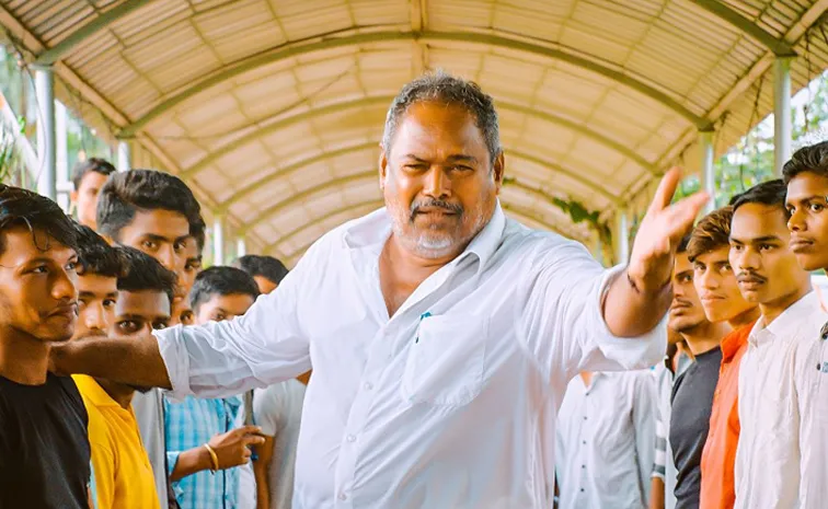 ప్రభుత్వం నుంచి నాకు ఎలాంటి సాయం వద్దు: ఆర్‌. నారాయణ మూర్తి