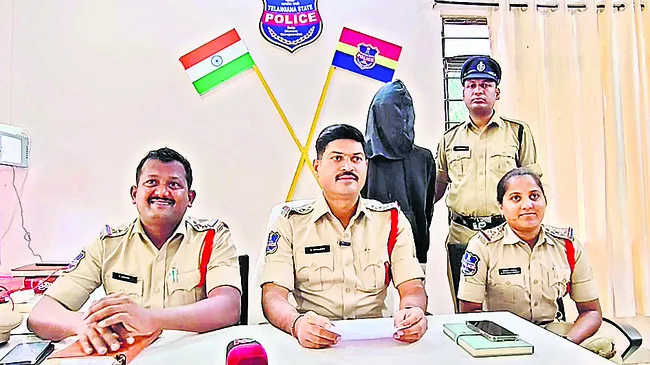 గంజాయి తరలిస్తున్న యువకుడి అరెస్ట్