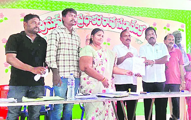 ఆది ఆంధ్ర కో ఆపరేటివ్‌ సొసైటీ అధ్యక్షుడుగా గుండాల ఎన్నిక 