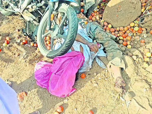 ఐషర్ను ఢీకొన్న బైక్